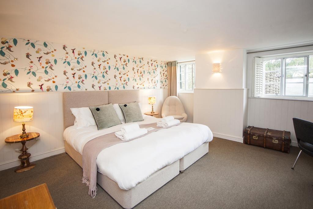 Hotel The Swan à Wedmore Extérieur photo