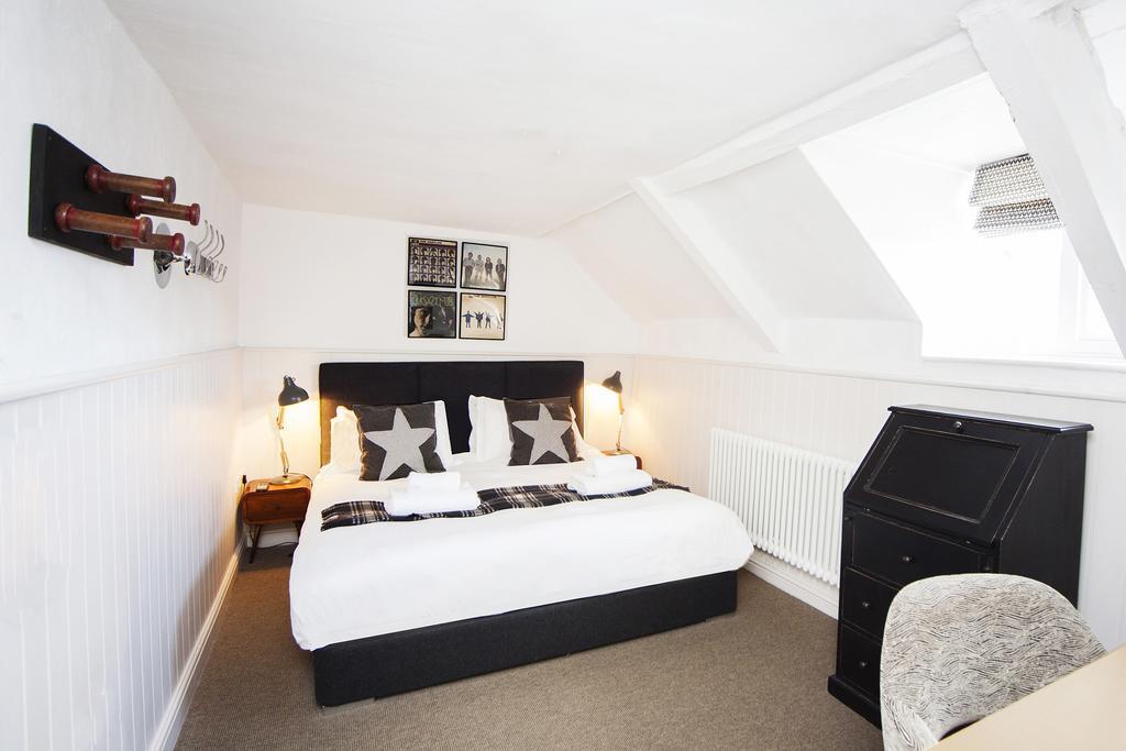 Hotel The Swan à Wedmore Extérieur photo