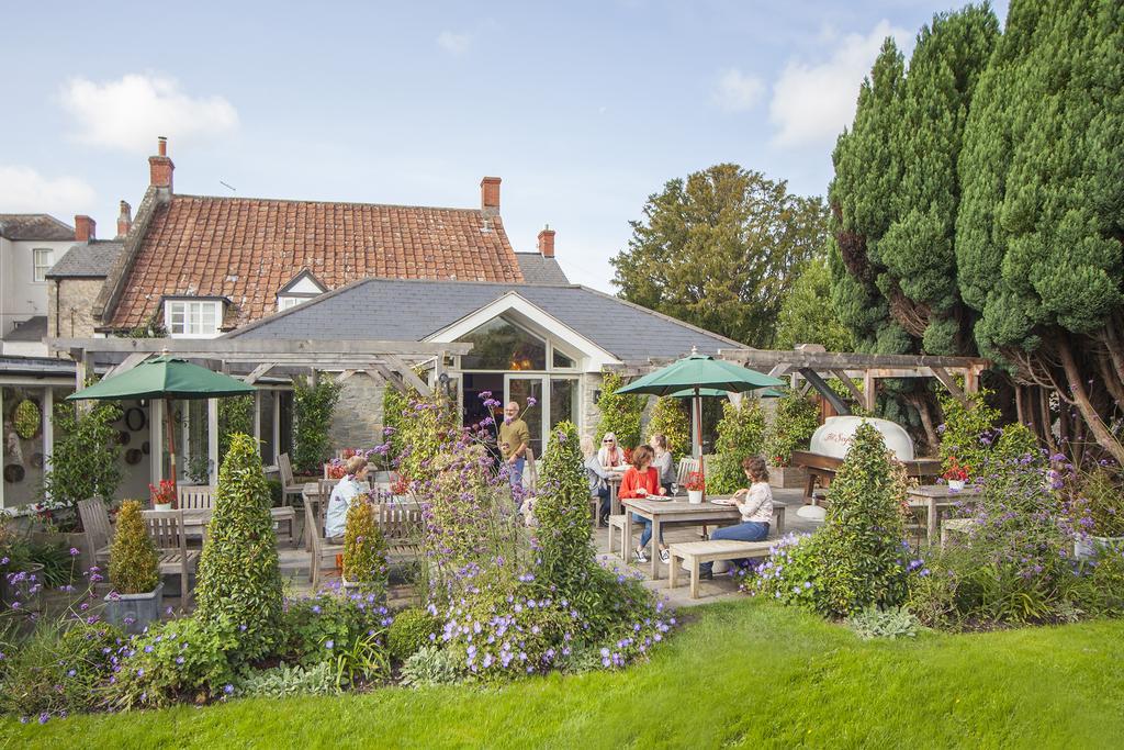 Hotel The Swan à Wedmore Extérieur photo