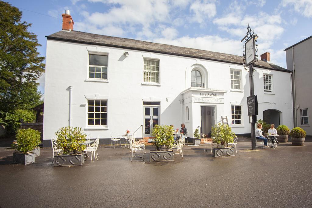 Hotel The Swan à Wedmore Extérieur photo