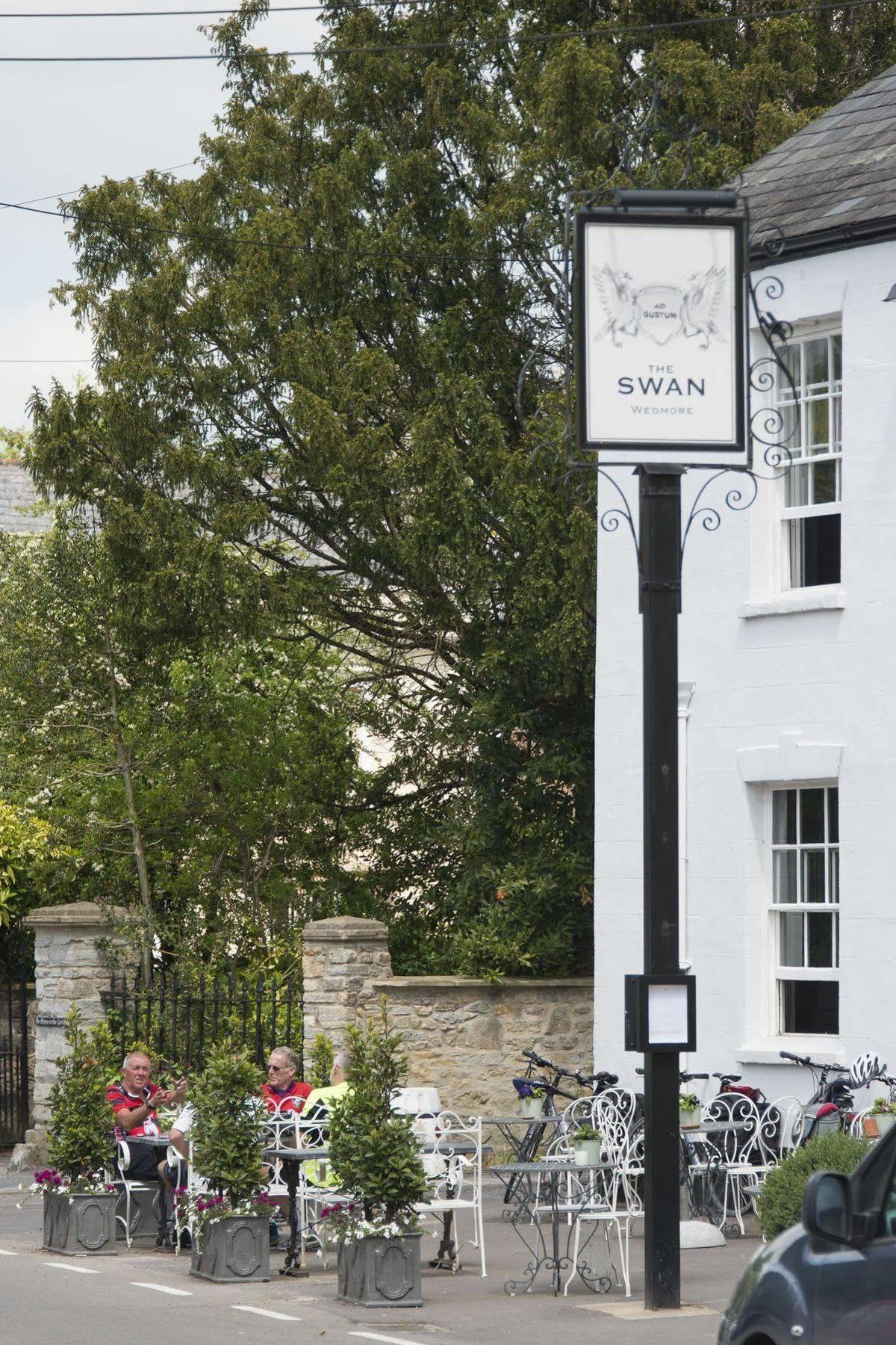 Hotel The Swan à Wedmore Extérieur photo